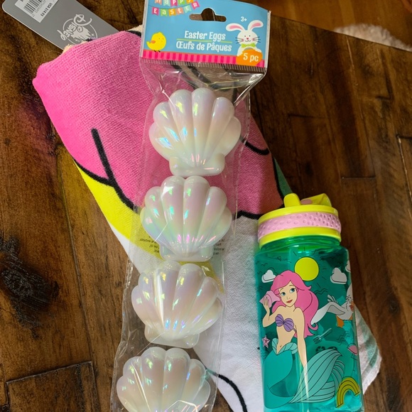 NWT: Disney Little Mermaid Loy - Picture 6 of 7